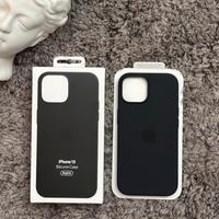 Cover IPhone 15 Apple Nera in Silicone