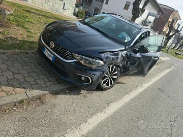  Fiat tipo 1.6 . 120 cv incidentata 