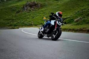 Honda Hornet 750 2023, patente A2