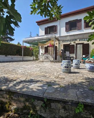 PORZIONE DI TRIFAMILIARE A FIUGGI