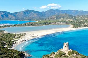 Trilocale al piano terra per 4 vicino Villasimius