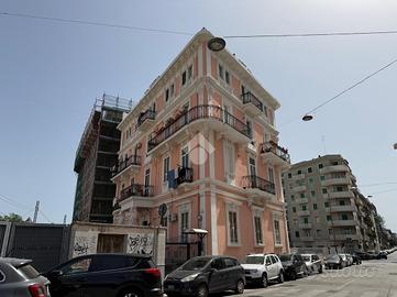 MONOLOCALE A BARI
