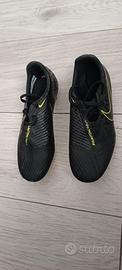 SCARPE DA CALCIO CON TACCHETTI NIKE PHANTOM 