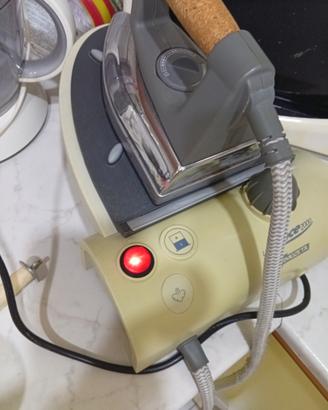Ferro da stiro con caldaia