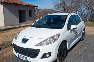 Peugeot 207  1.4  HDI  neopatentati