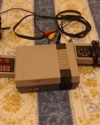 Nintendo mini nes con 620 giochi pre installati