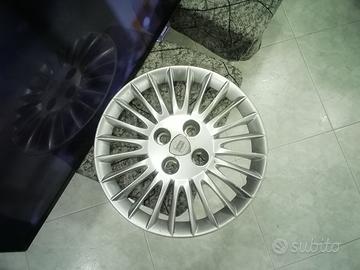 1 copricerchio lancia ypsilon