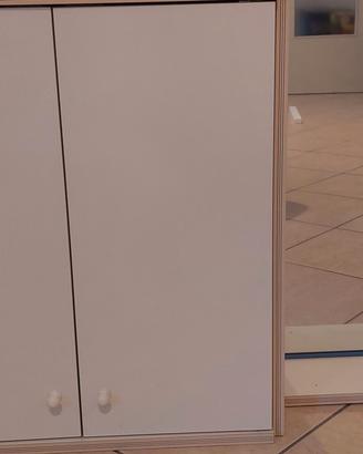 mobile bagno con specchio