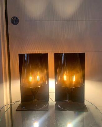 coppia Kartell Take lampada tavolo di design FUME