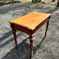 Antico scrittoio-tavolino il legno massello ‘800