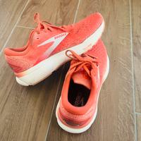 Scarpe running brooks