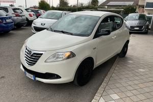 Lancia Ypsilon 1.2 benzina Neopatentati