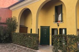 Villetta bicamere a ridosso del centro