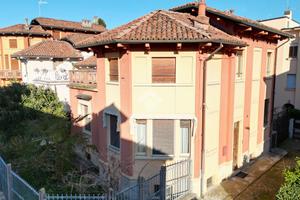 VILLA SINGOLA A ALBA