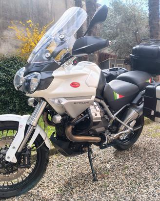 Moto Guzzi Stelvio 1200