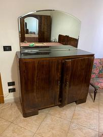 Comò in noce / Art Deco