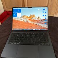 MacBook air 2022 13.6