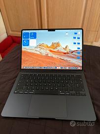 MacBook air 2022 13.6