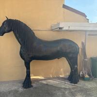 Cavallo materiale contemporaneo