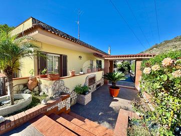 VILLA SINGOLA A POZZUOLI