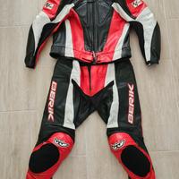 Tuta div. BERIK + saponette e paras. DAINESE nuovi