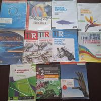 LIBRI SCUOLE SUPERIORI