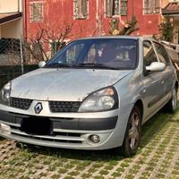 Renault Clio 2004