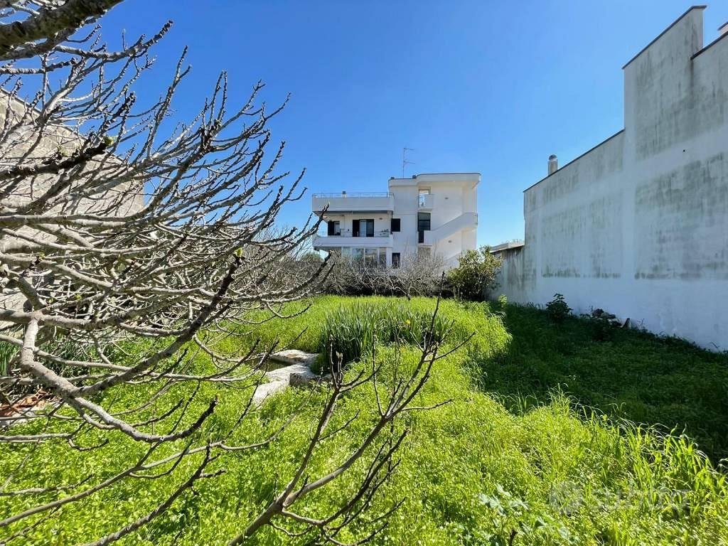 Terreno di 443 m² a Martano - Vista 3
