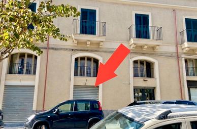 PRIVATO AFFITTA vicino PIAZZA CAIROLI lato monte