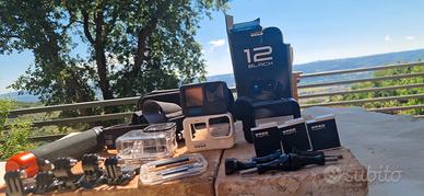 Go pro hero 12 completa di accessori