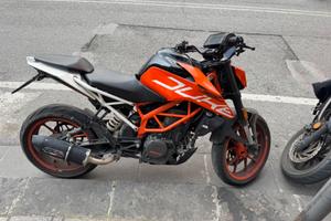 Ktm duke 390