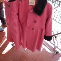 Cappotto per bimba, di colore rosa 