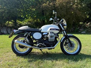 Moto Guzzi V7
