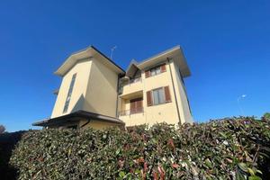 Appartamento di 75 m² con 3 locali e box auto a Da