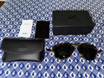 Persol 714 occhiali da sole pieghevoli polarizzati