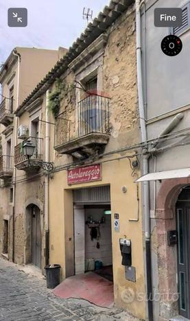 Locale Commerciale - Caltagirone