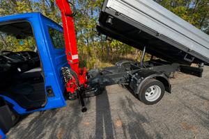 Iveco daily ribaltabile con gru
