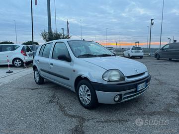 RENAULT Clio 1.2CAT 5p. RT