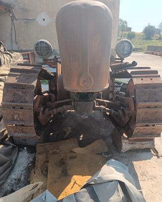 trattore OTO Melara d'epoca c 25 cingolato 