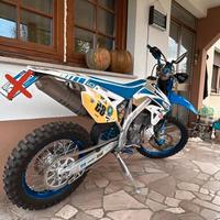 CROSS TM 250 4T CON GRAFICHE DA GARA