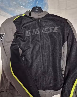Giacca moto Dainese taglia 54 + paraschiena, ottim