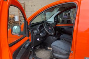 Peugeot bipper autocarro GPL