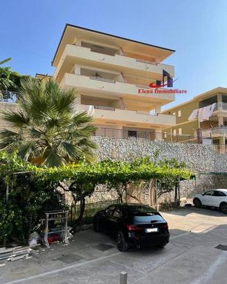 Appartamento di 115 m² con più di 5 locali a Alcam