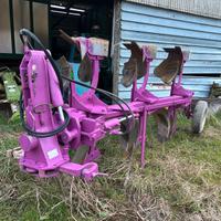 Aratro trivomere defranceschi