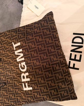 FENDI x FRGMT x pokemon shooper in tessuto