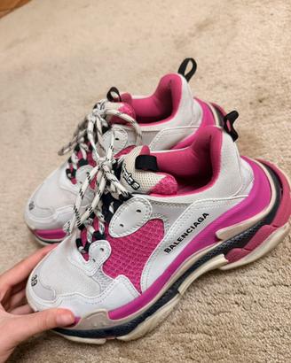 Balenciaga Triple S fucsia