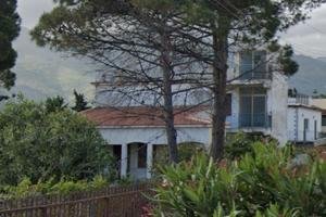 Carini villa unifamiliare con 1500 mq di terreno