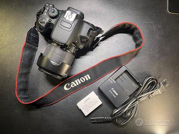 Reflex Canon 700D Speedlite 430 50mm borsa+custod
