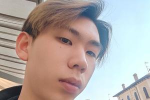 Studente cinese X camera / casa