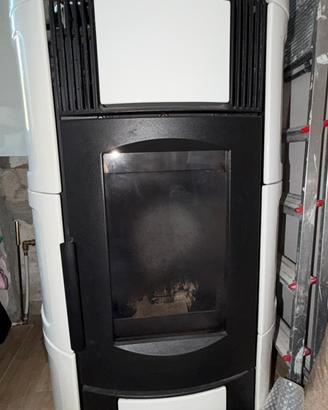 Termostufa a pellet Extraflame Iside Idro 20,5 kW